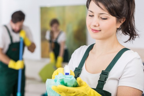 Deep cleaning support for SE15 residential properties