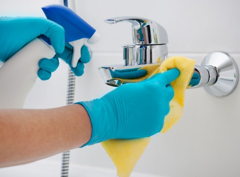 Local office cleaners working in a SE15 commercial space