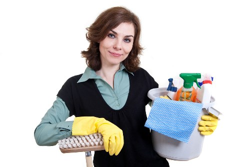 Removing dirt and stains from carpet fibres in SE15